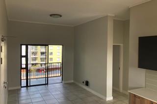 Apartment / Flat For Rent in Silver Lakes, Pretoria